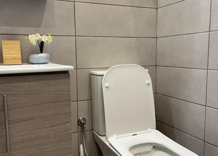 Agia Kiriaki * Agia Kiriaki (Magnesia)